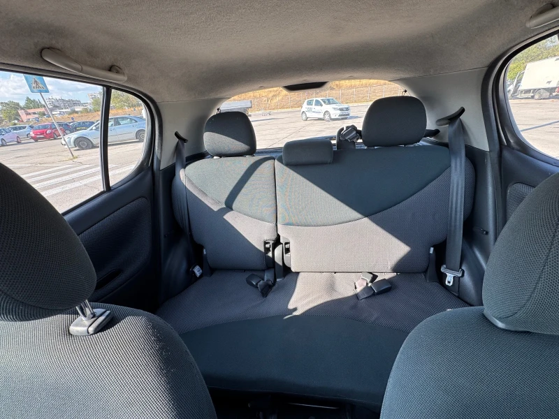 Toyota Yaris, снимка 8 - Автомобили и джипове - 52973644