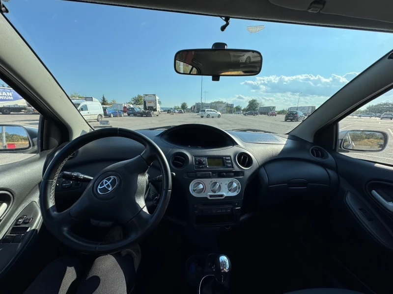 Toyota Yaris, снимка 7 - Автомобили и джипове - 52973644