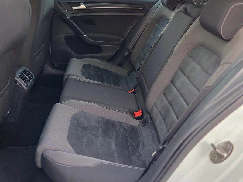 VW Golf 7 2.0TDI/HIGH-LINE/LED/XENON, снимка 10 - Автомобили и джипове - 52501528