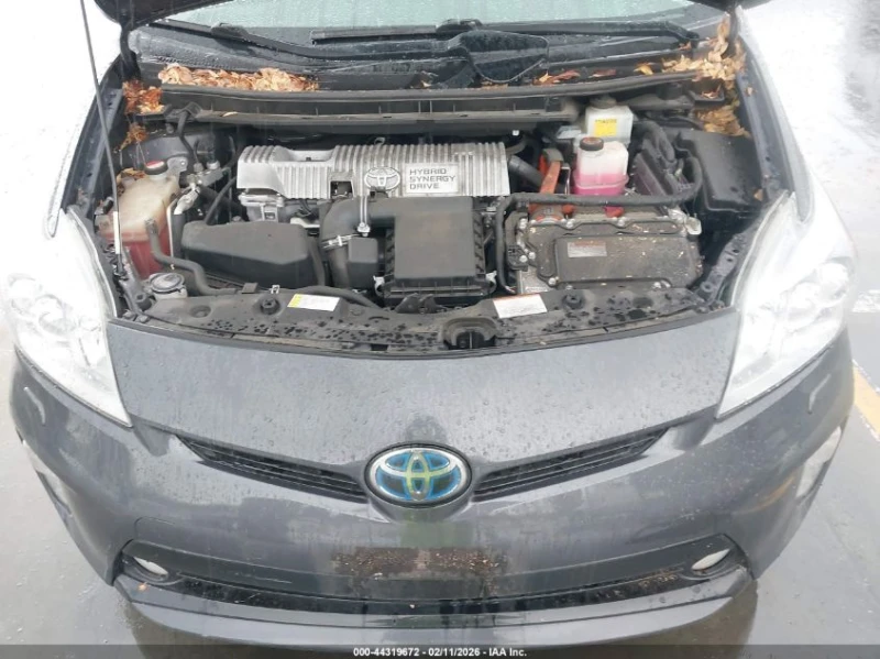 Toyota Prius 1.8l Five, снимка 10 - Автомобили и джипове - 53520458