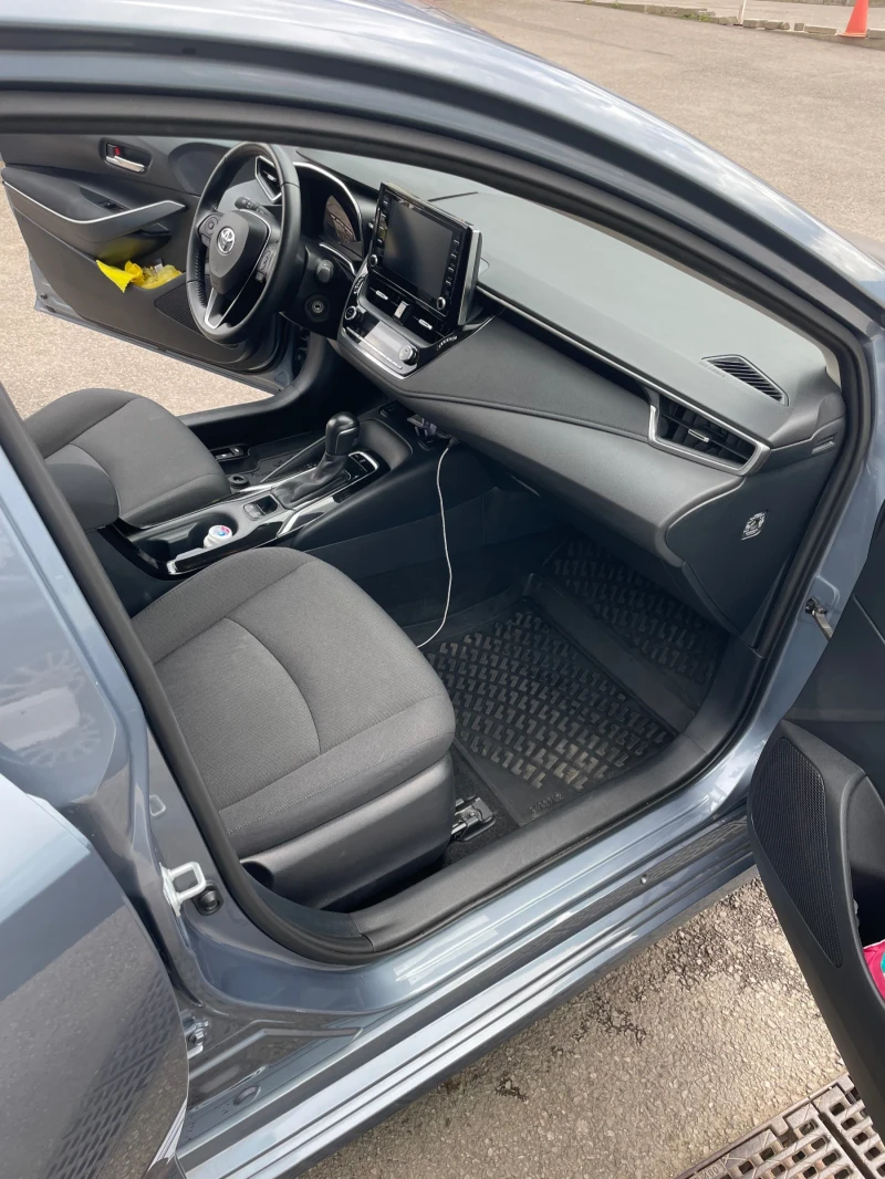 Toyota Corolla 1.6 VVT-i CVT Executive, снимка 5 - Автомобили и джипове - 53573474