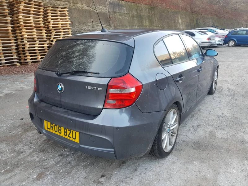 BMW 120 M Xenon 177kc N47 Recaro, снимка 8 - Автомобили и джипове - 24586587