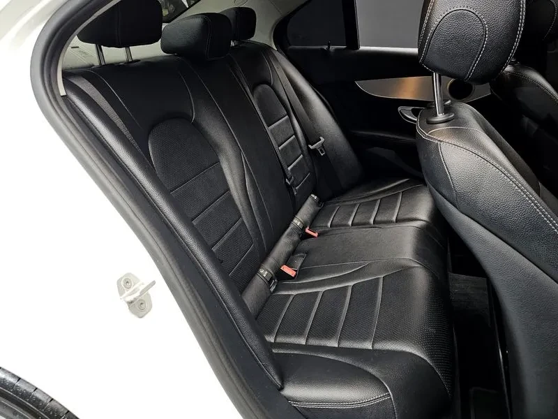 Mercedes-Benz C 220 4MATIC, снимка 12 - Автомобили и джипове - 54282254