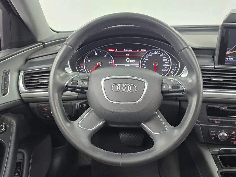 Audi A6 2.0 TDI, снимка 12 - Автомобили и джипове - 55056593
