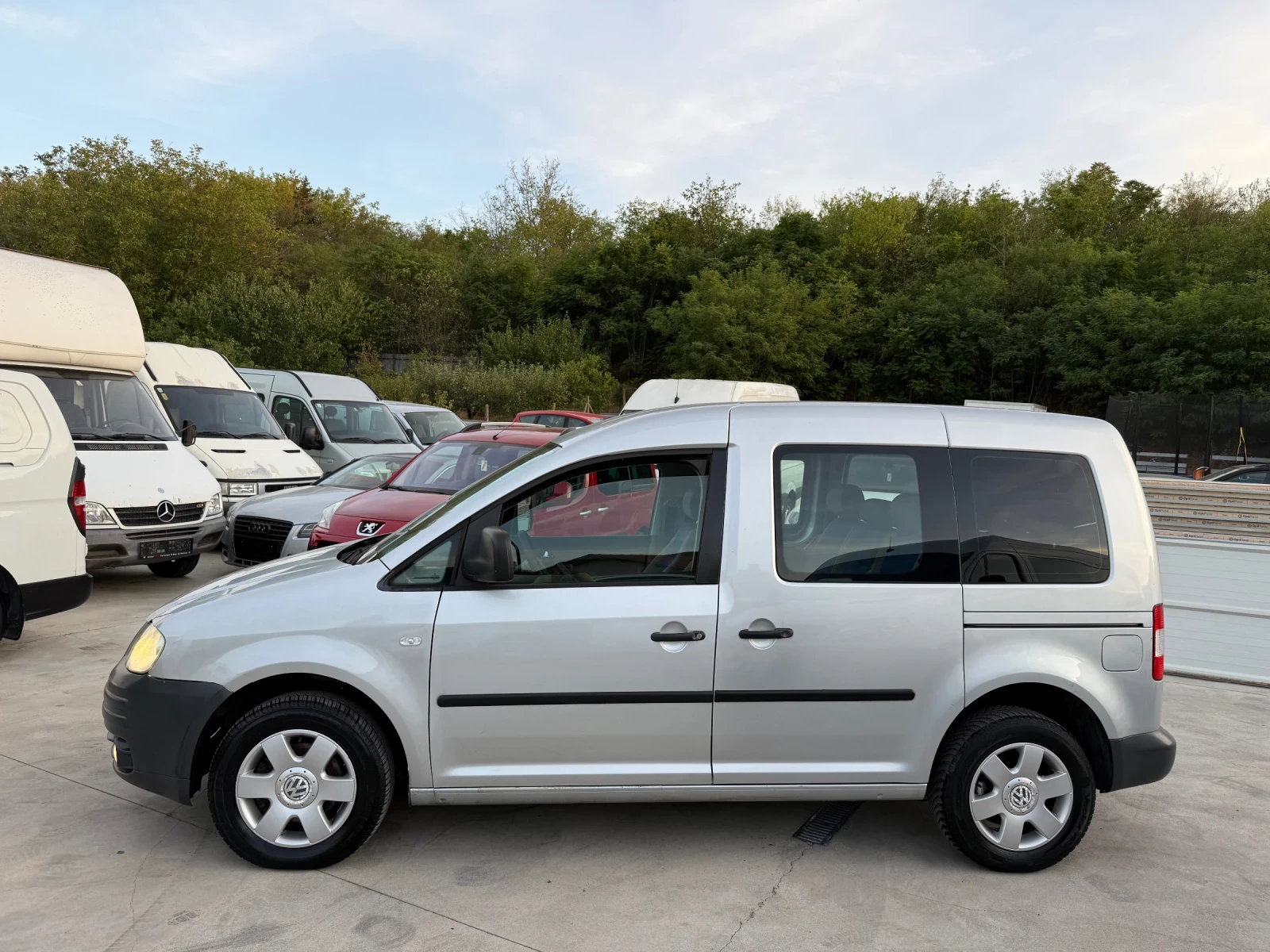 VW Caddy 1.9TDI 105К.С. КЛИМА - изображение 8