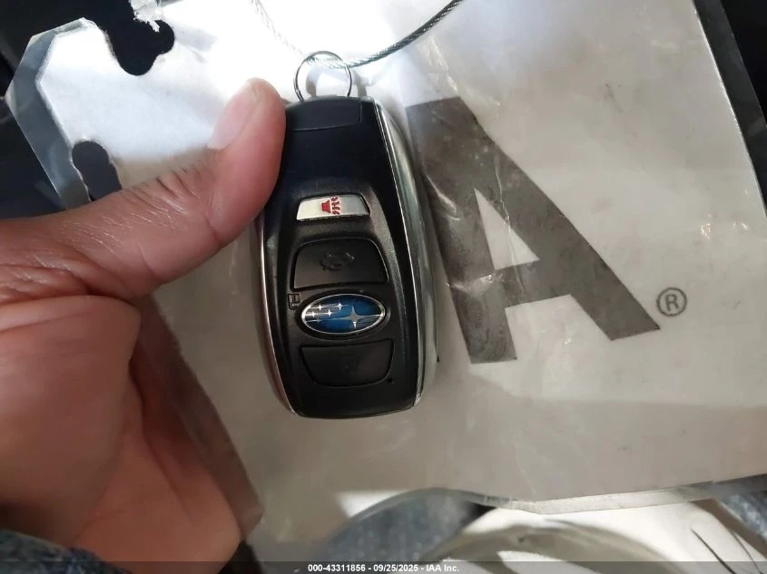 Subaru Crosstrek 2.5L H-4 DI, DOHC, VVT, 182HP All Wheel Drive - изображение 3