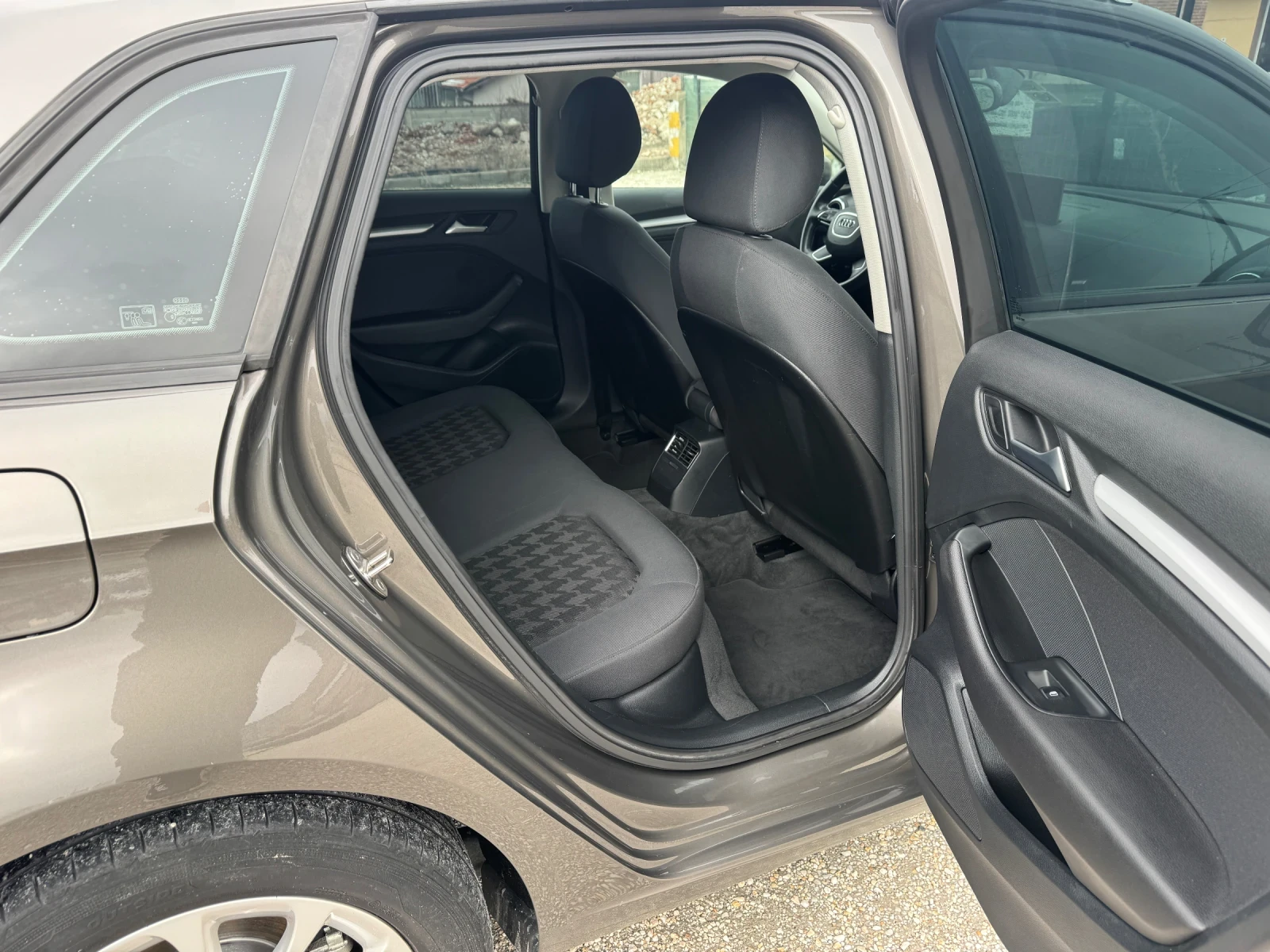 Audi A3 1.4TFSI * Attraction * SportBack | Mobile.bg � ����������� 16