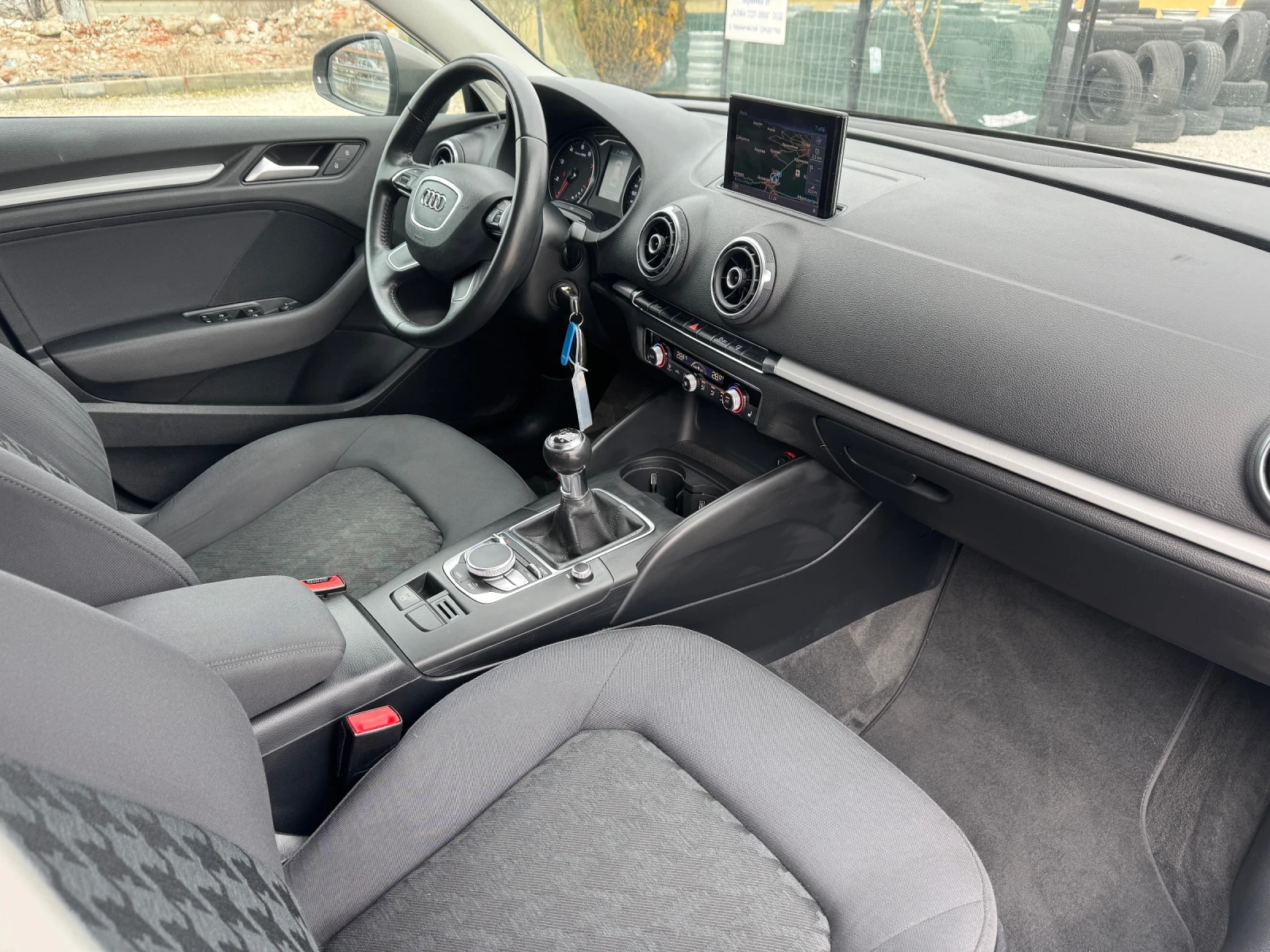 Audi A3 1.4TFSI * Attraction * SportBack | Mobile.bg � ����������� 14