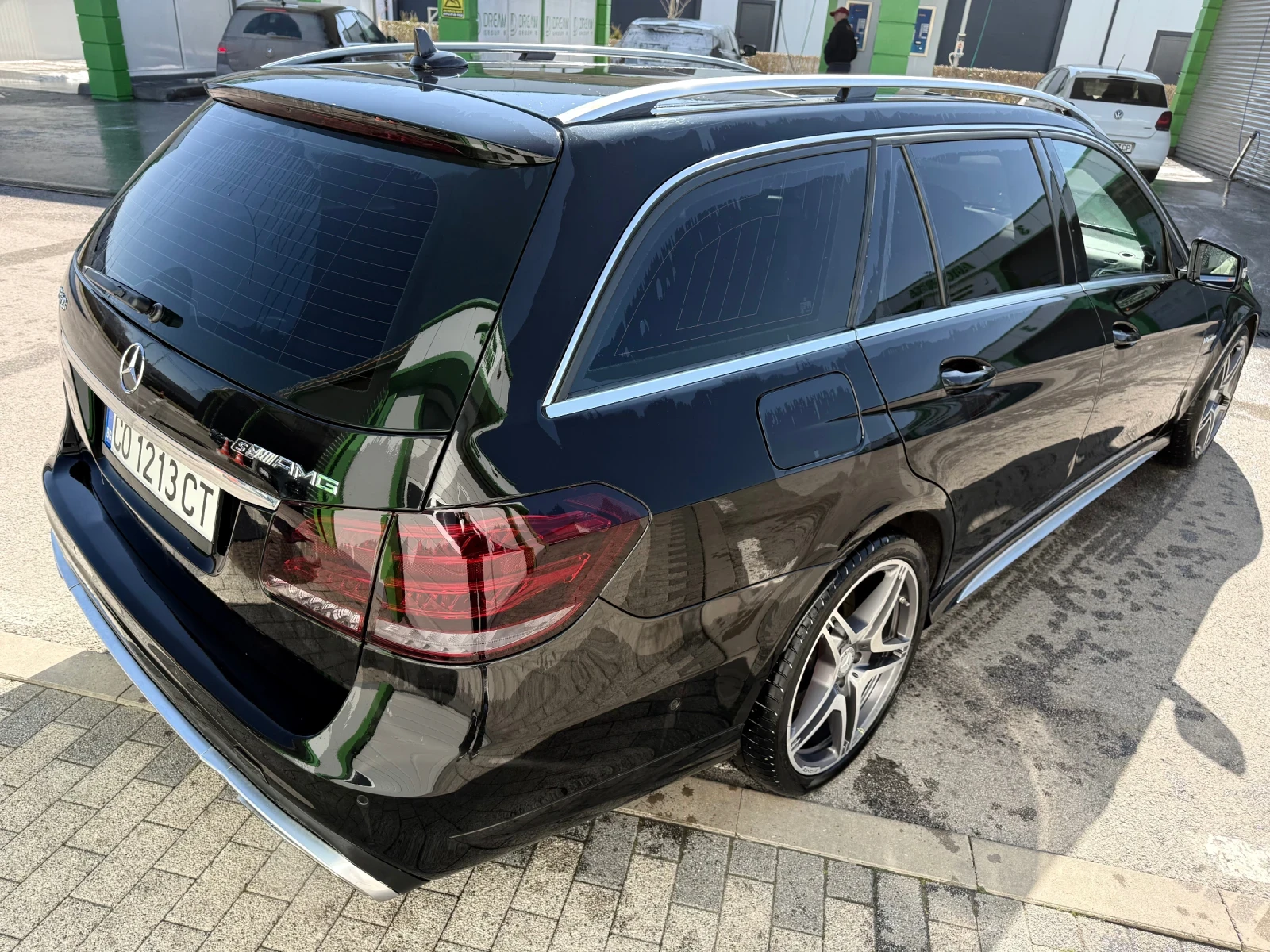 Mercedes-Benz E 63 AMG S Performance, снимка 4 - Автомобили и джипове - 53687886