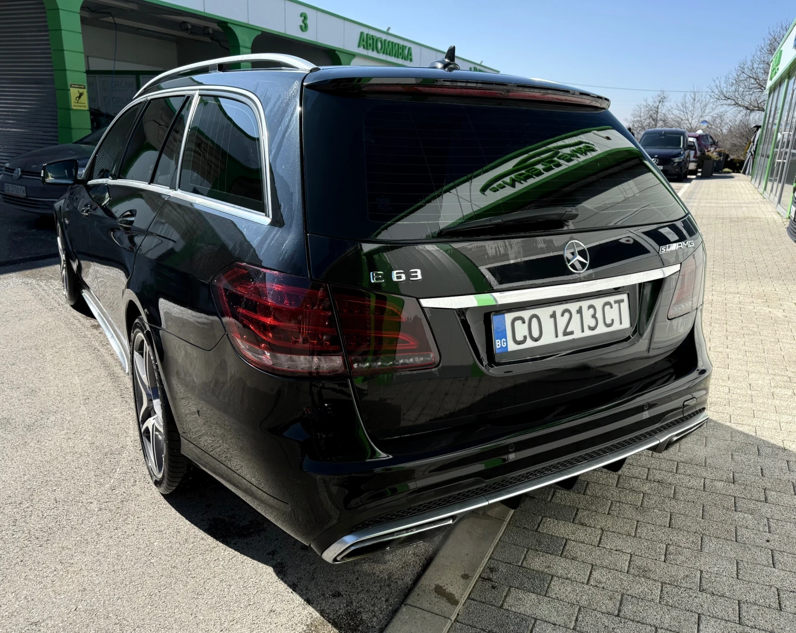 Mercedes-Benz E 63 AMG S Performance, снимка 3 - Автомобили и джипове - 53687886