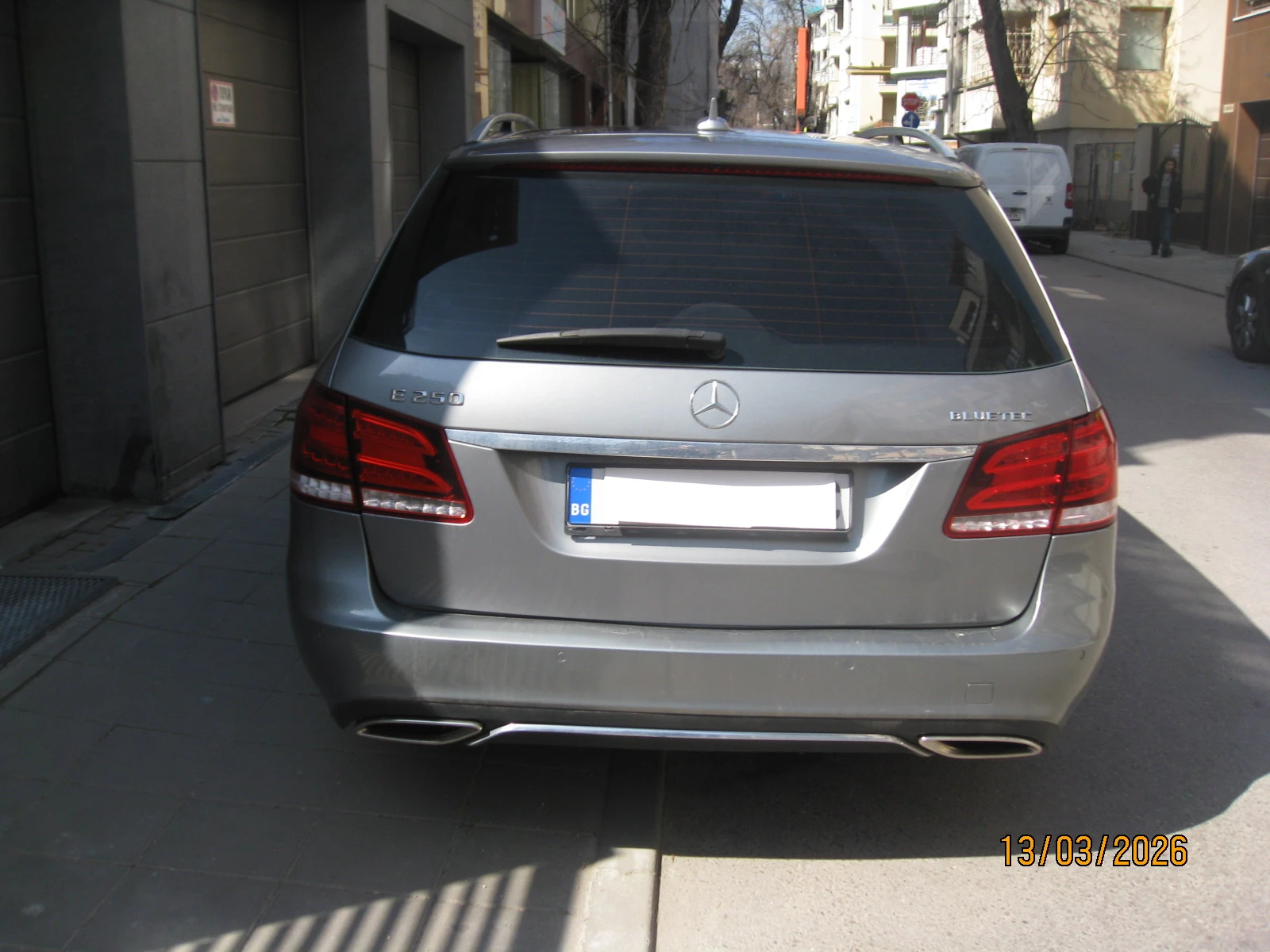 Mercedes-Benz E 250 4 MATIC 7G TRONIK, снимка 2 - Автомобили и джипове - 53827230