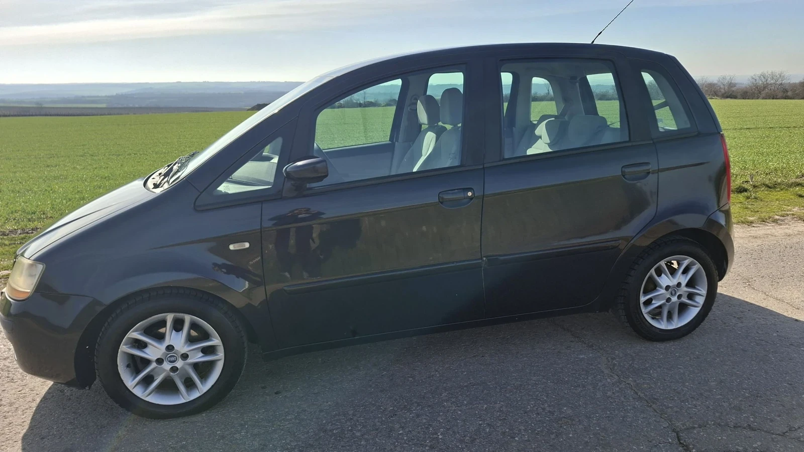 Fiat Idea, снимка 4 - Автомобили и джипове - 53827802