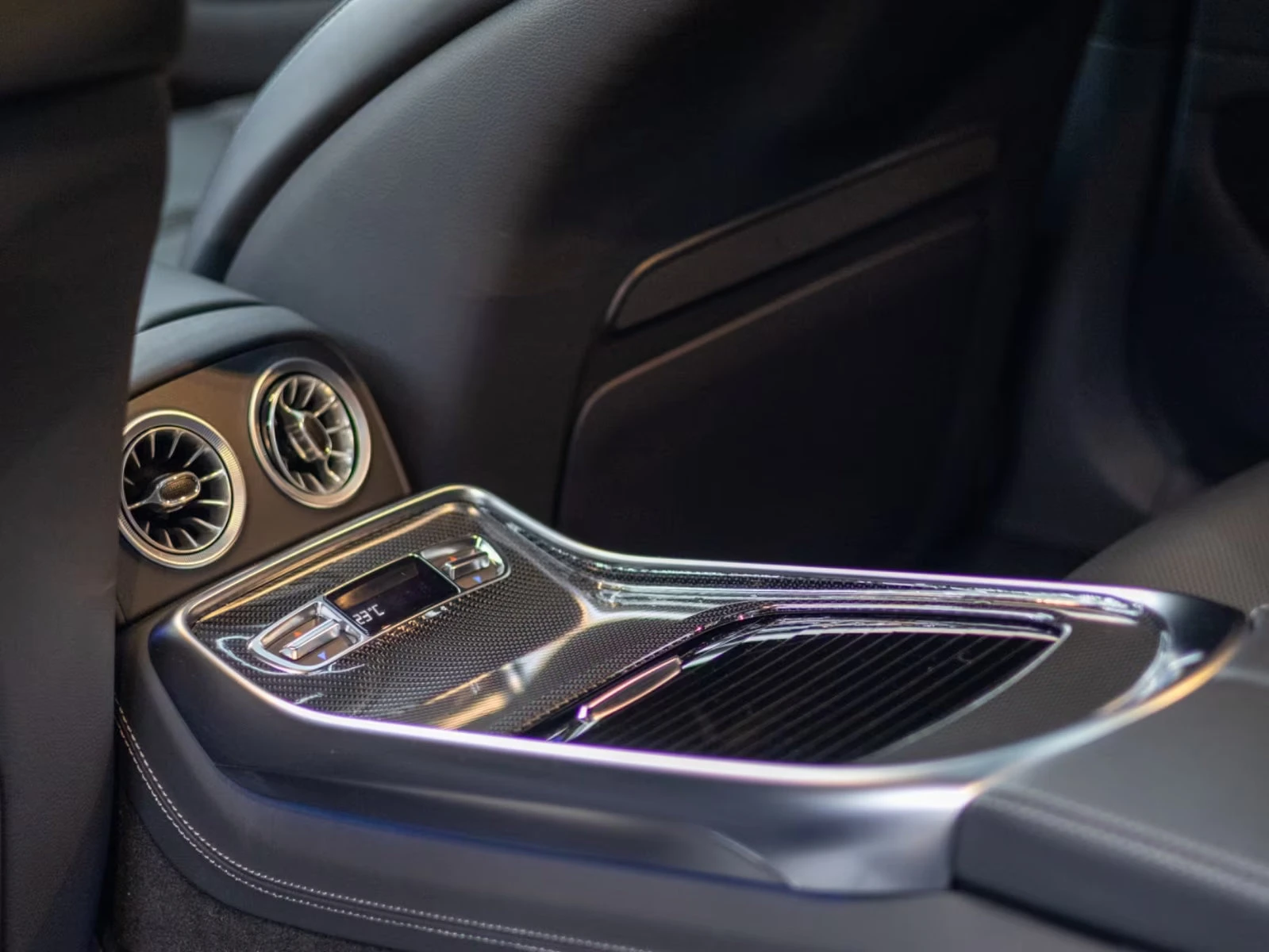 Mercedes-Benz AMG GT 6.3S-E/843HP/360/4M/CARBON/HUD/PANO/224z, снимка 9 - Автомобили и джипове - 54031114