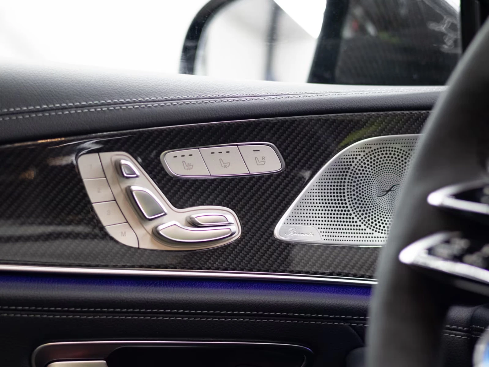 Mercedes-Benz AMG GT 6.3S-E/843HP/360/4M/CARBON/HUD/PANO/224z, снимка 10 - Автомобили и джипове - 54031114