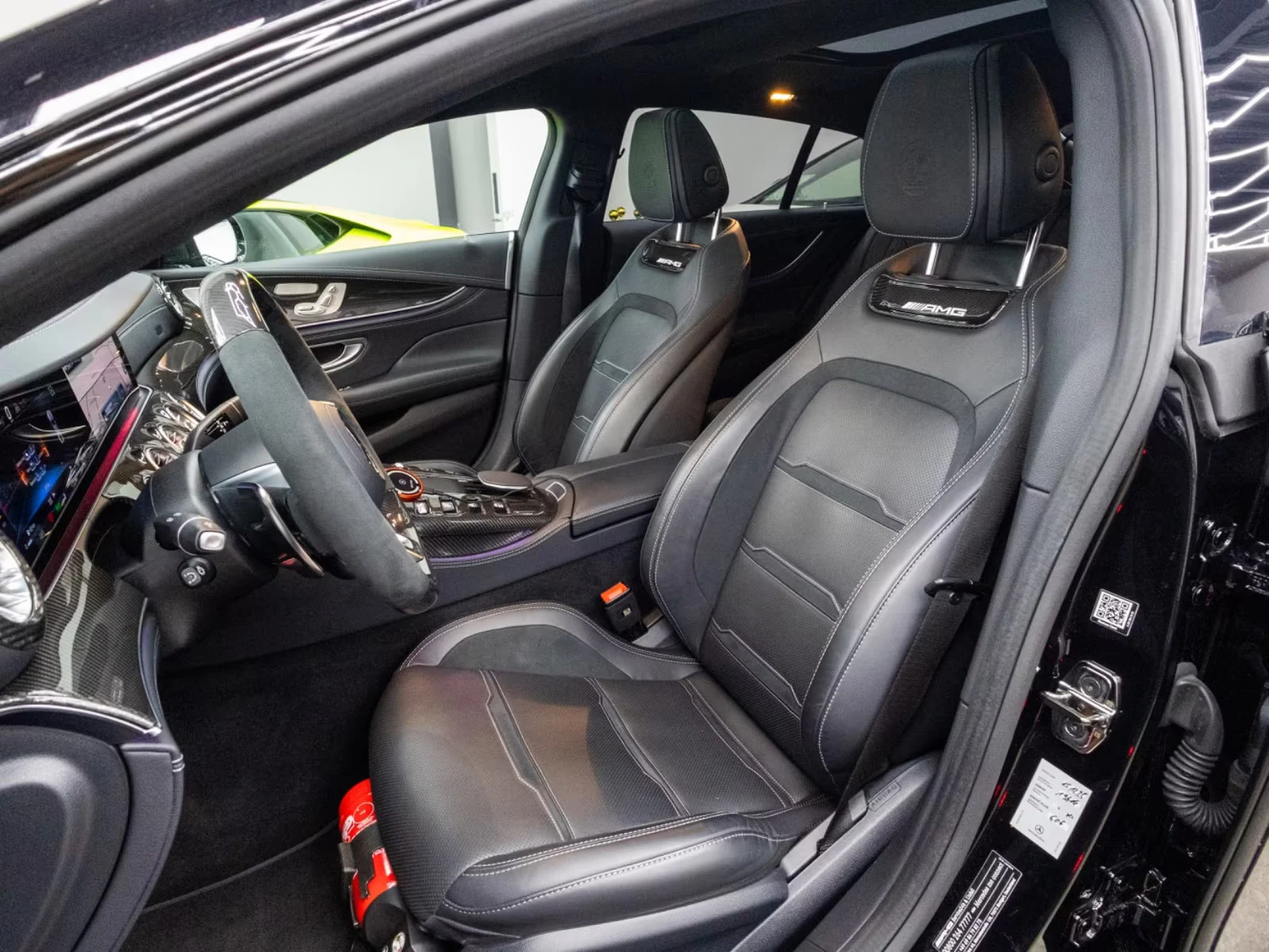 Mercedes-Benz AMG GT 6.3S-E/843HP/360/4M/CARBON/HUD/PANO/224z, снимка 7 - Автомобили и джипове - 54031114