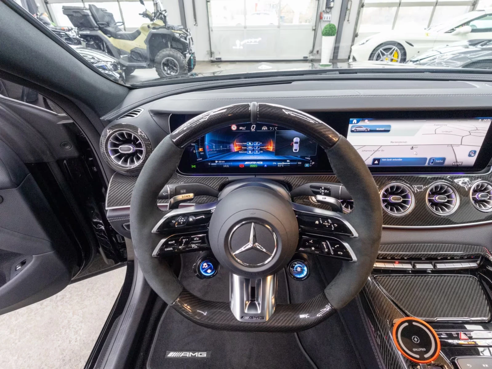 Mercedes-Benz AMG GT 6.3S-E/843HP/360/4M/CARBON/HUD/PANO/224z, снимка 5 - Автомобили и джипове - 54031114