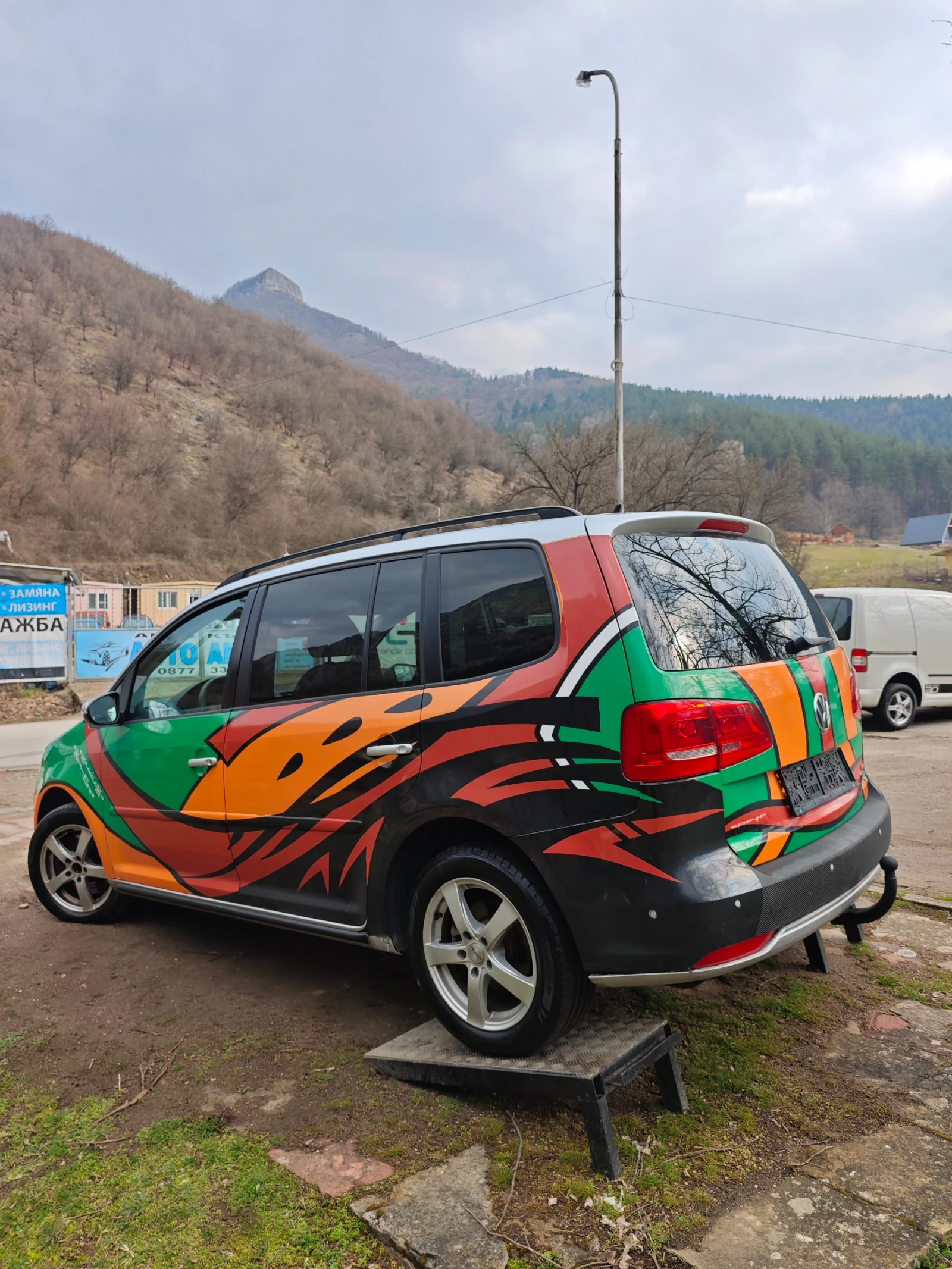 VW Touran 1.4I CNG-МЕТАН, снимка 7 - Автомобили и джипове - 54069771