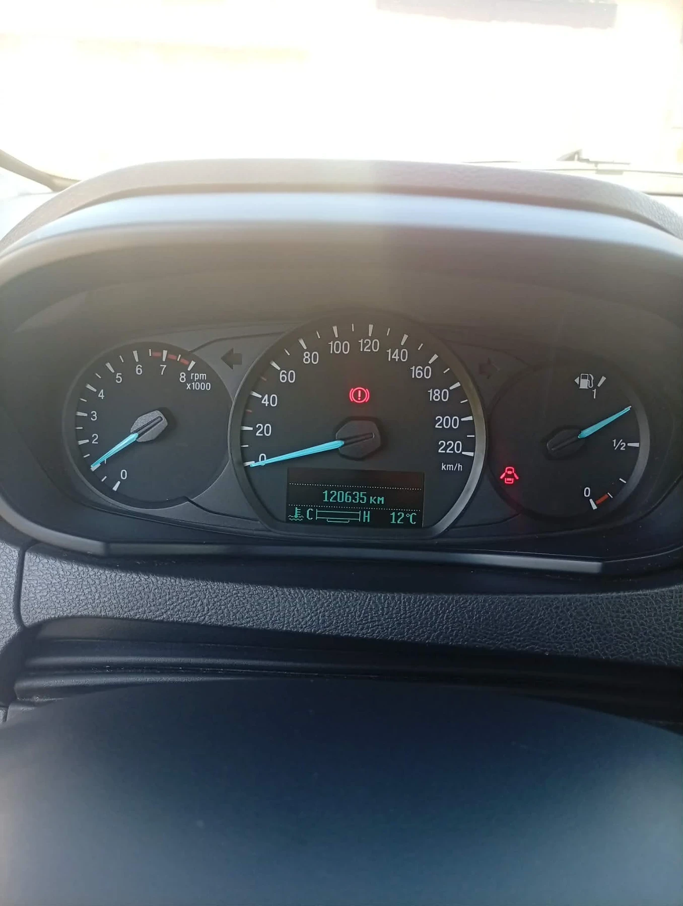 Ford Ka, снимка 5 - Автомобили и джипове - 54140068