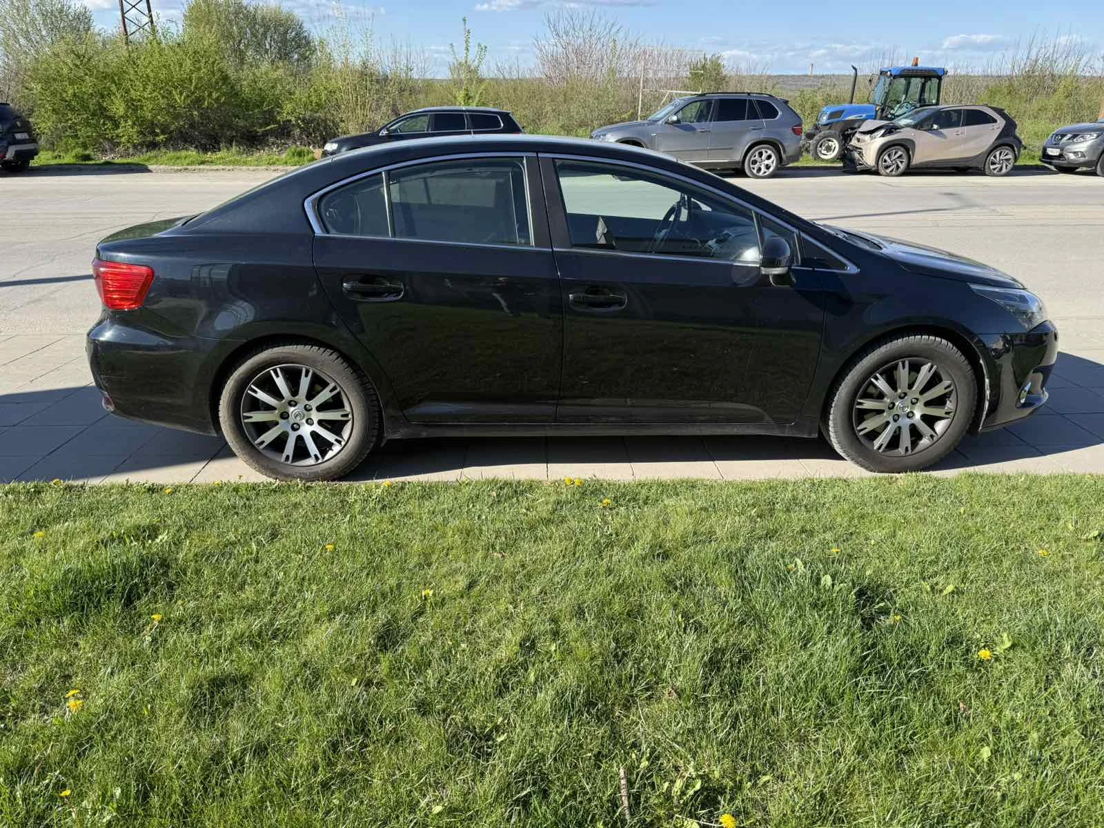 Toyota Avensis 2.2 D-CAT, снимка 6 - Автомобили и джипове - 54214712