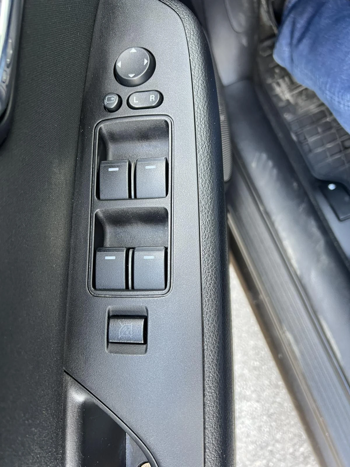 Mazda 6 2.0/Бензин/Автоматик, снимка 14 - Автомобили и джипове - 54343599