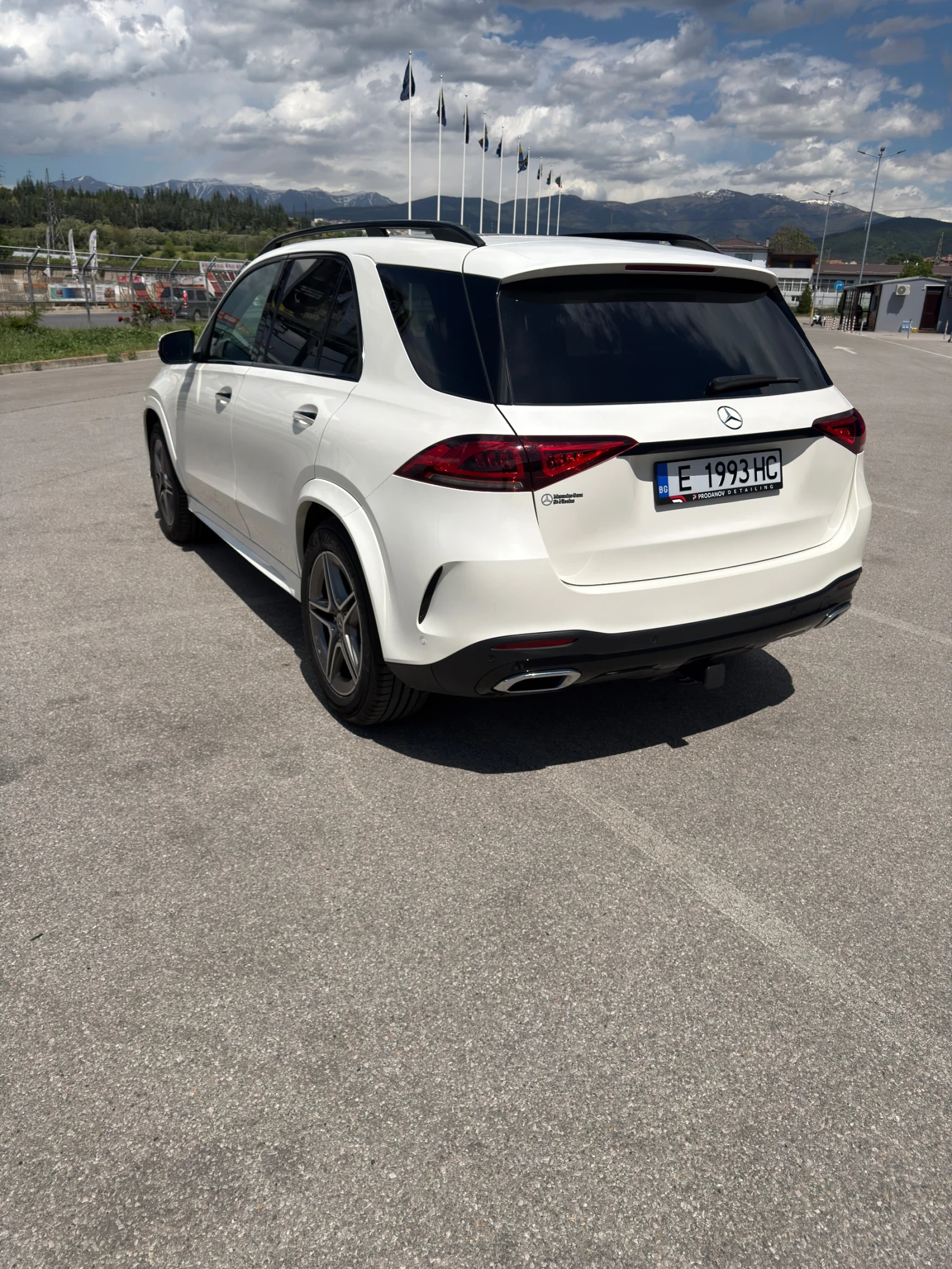 Mercedes-Benz GLE 450 EQBOOST/DISTR+ /МАСАЖИ/360/ПОДГР./ОБДУХ./PARK./HUD, снимка 3 - Автомобили и джипове - 54662088