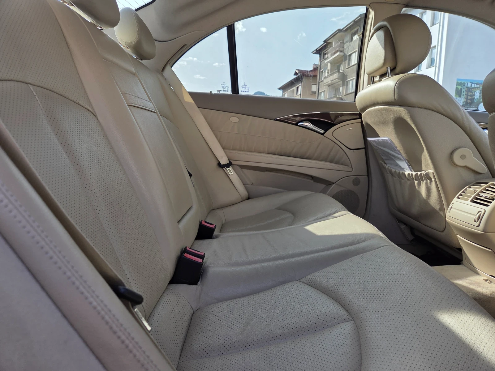 Mercedes-Benz E 280, снимка 11 - Автомобили и джипове - 54734081