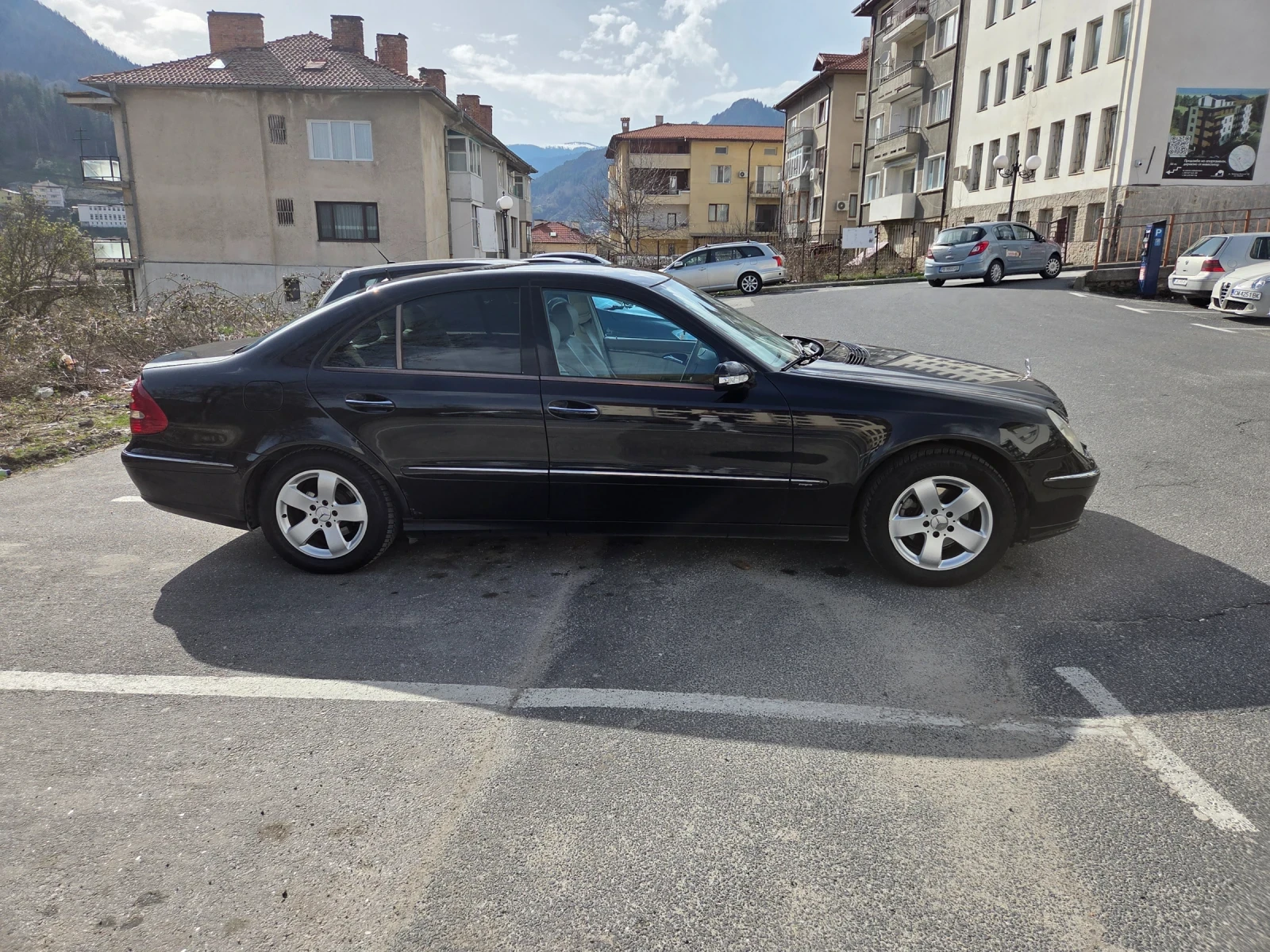 Mercedes-Benz E 280, снимка 13 - Автомобили и джипове - 54734081