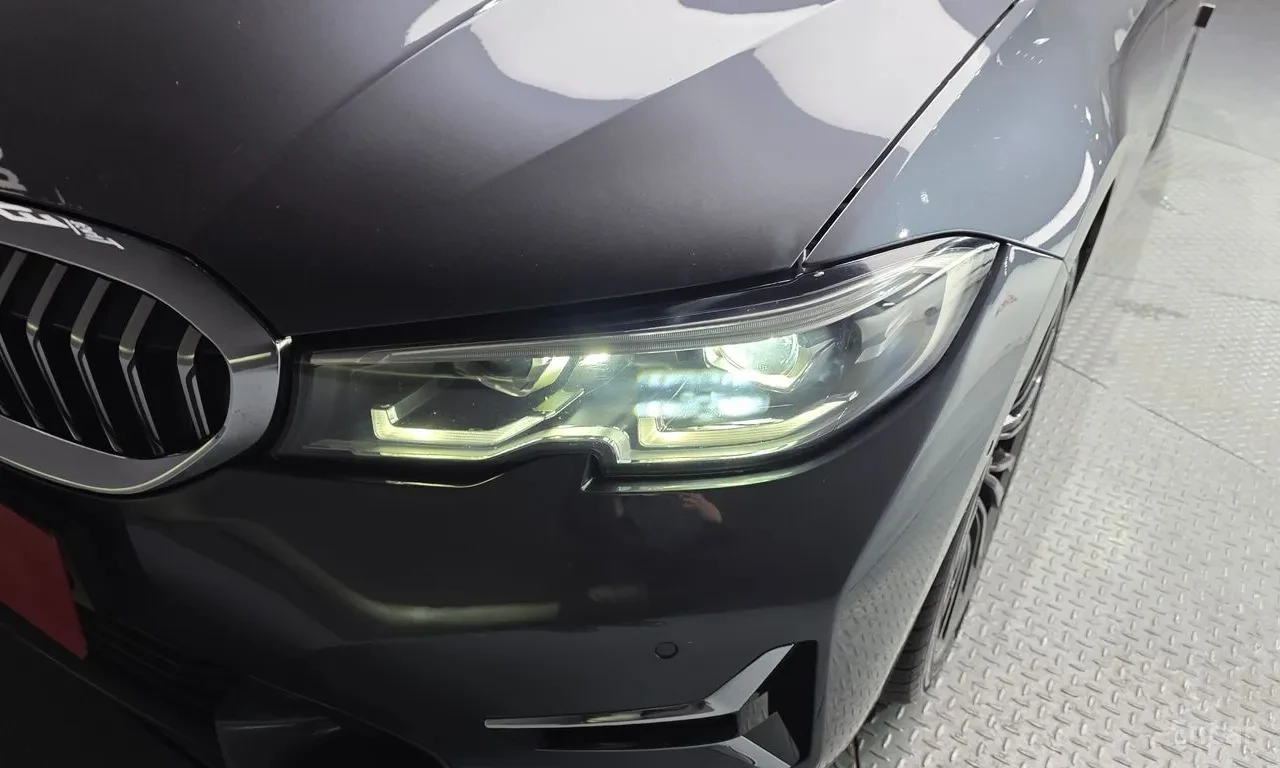 BMW 320 d* Luxury, снимка 15 - Автомобили и джипове - 54923362