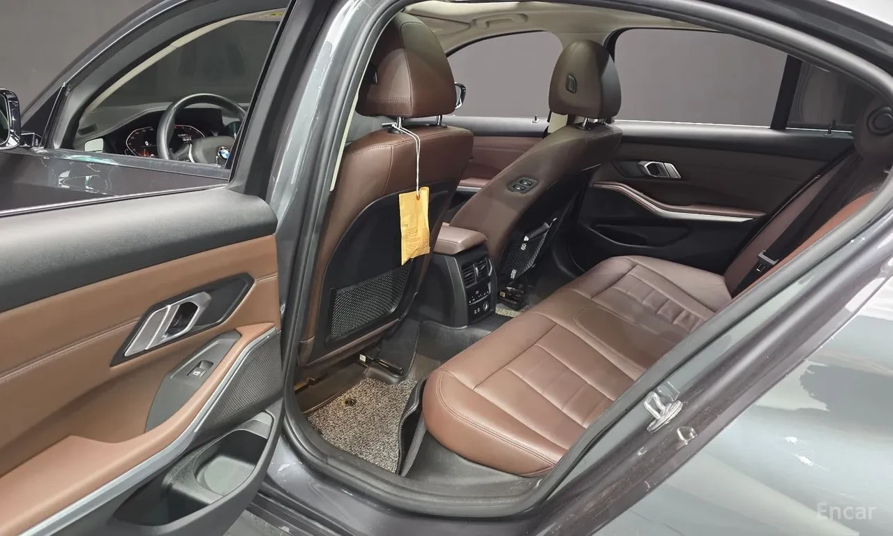 BMW 320 d* Luxury, снимка 10 - Автомобили и джипове - 54923362