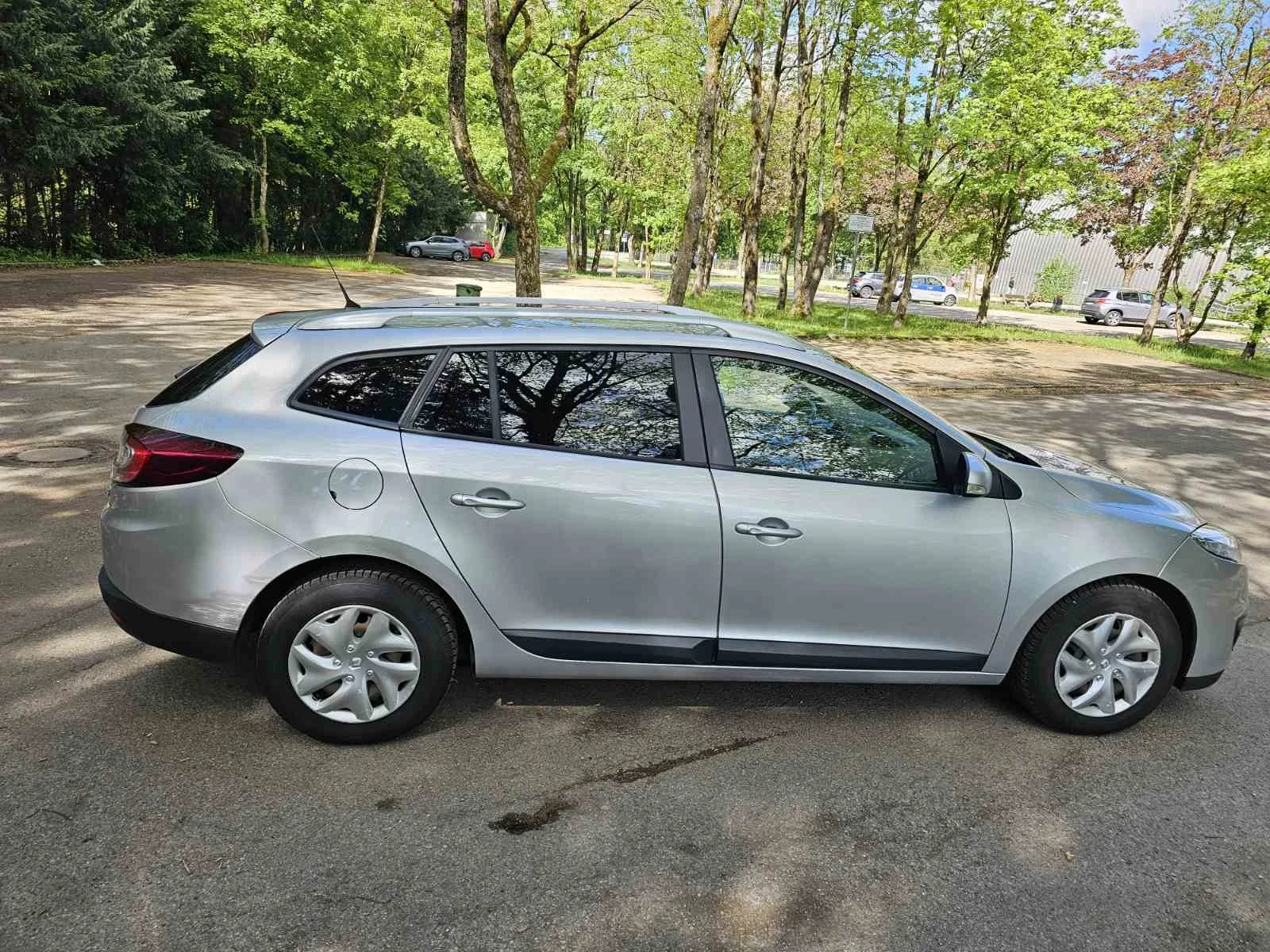 Renault Megane, снимка 2 - Автомобили и джипове - 55481120