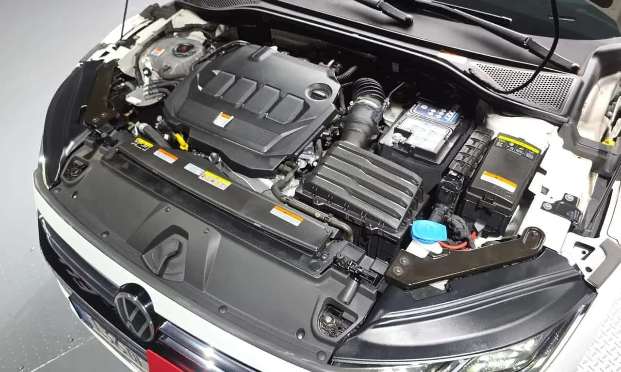 VW Arteon * 2.0 TDI Prestige * ОБДУХВАНЕ * 360 * ХЕДЪП, снимка 6 - Автомобили и джипове - 55559305