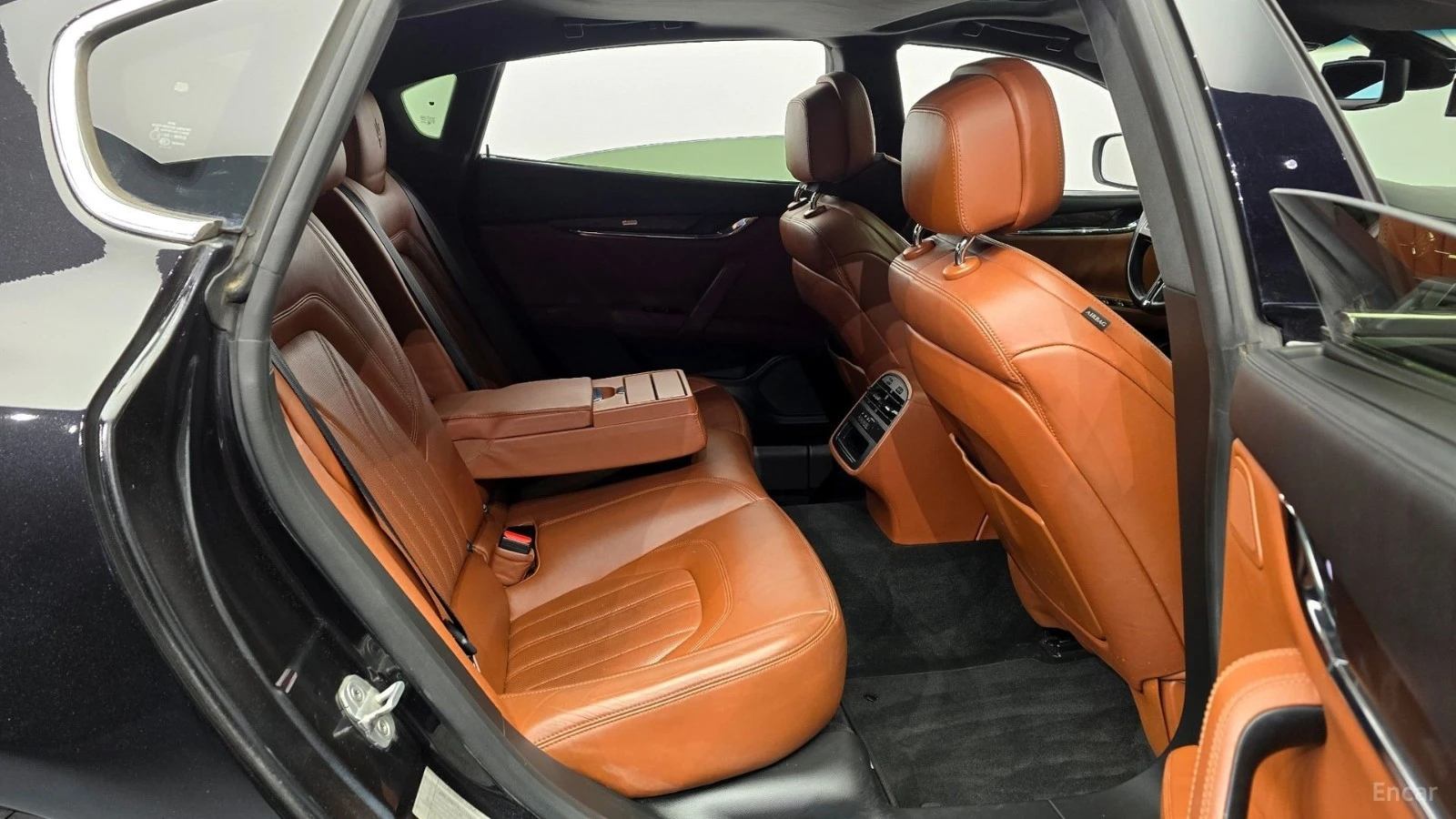 Maserati Quattroporte 3.0* КОЖА* ОБДУХВ* ПАНО* АВТОКРЕДИТ, снимка 10 - Автомобили и джипове - 55620312