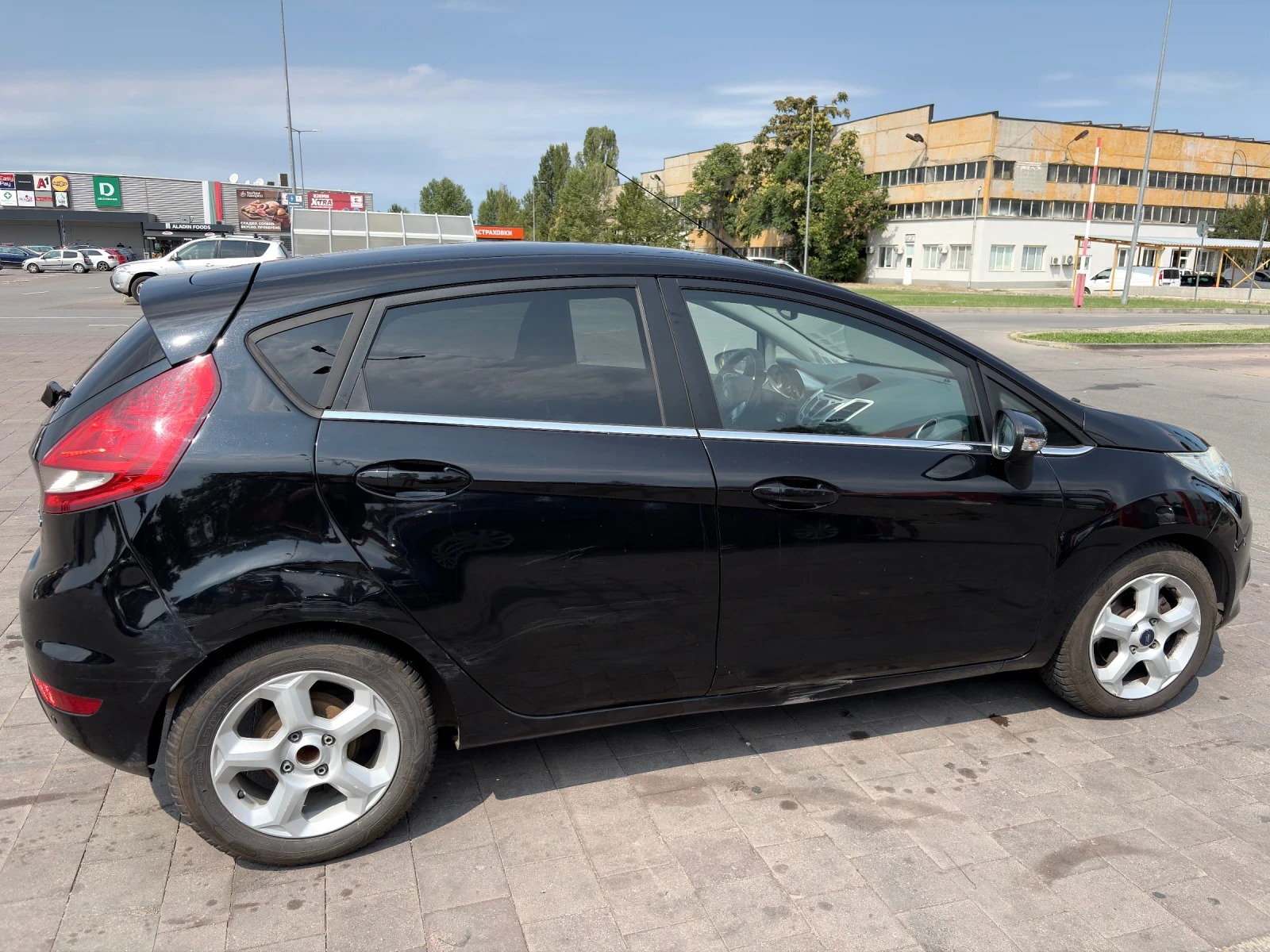 Ford Fiesta Titanium, снимка 2 - Автомобили и джипове - 56012033