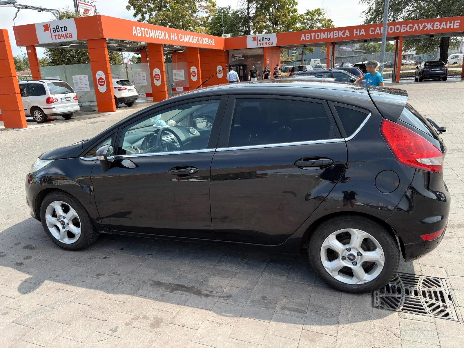Ford Fiesta Titanium, снимка 5 - Автомобили и джипове - 56012033