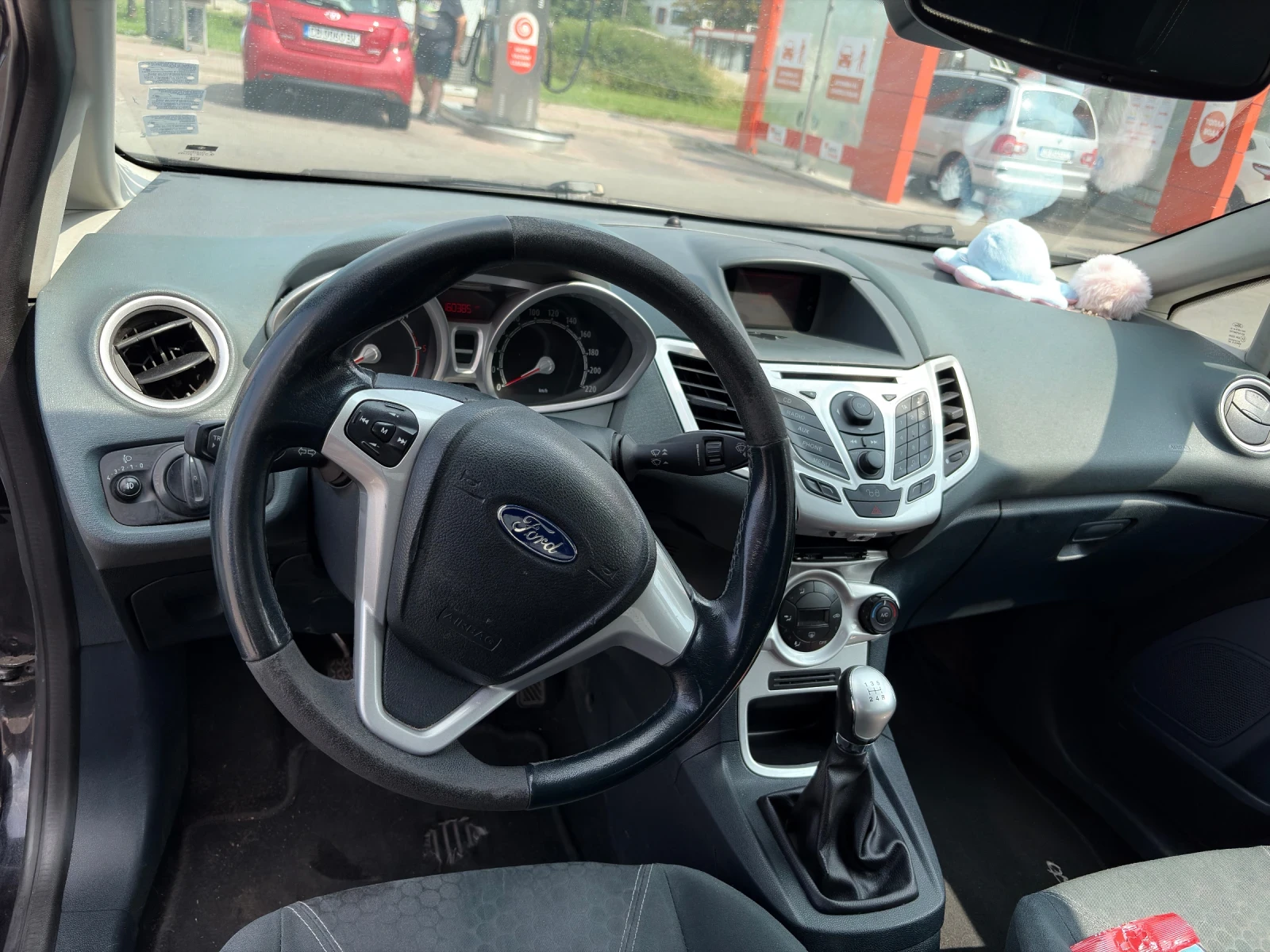 Ford Fiesta Titanium, снимка 6 - Автомобили и джипове - 56012033