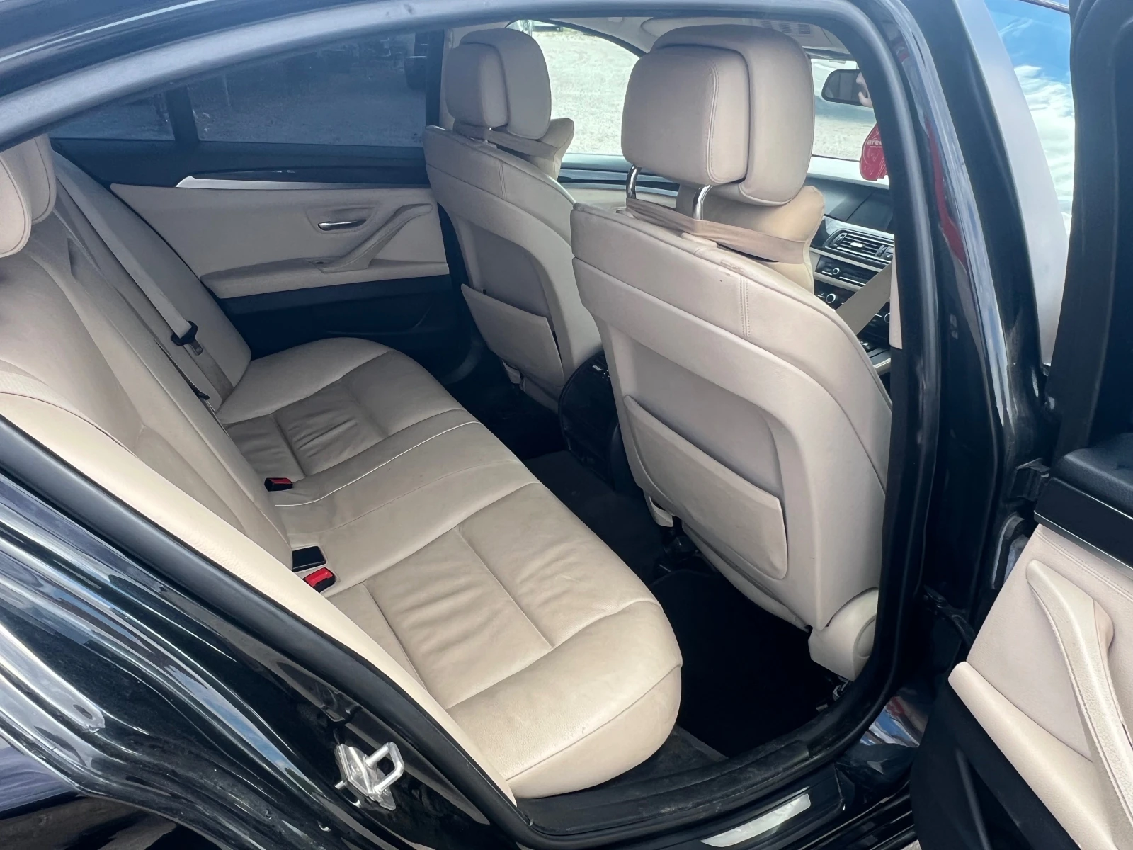 BMW 520, снимка 11 - Автомобили и джипове - 56233168