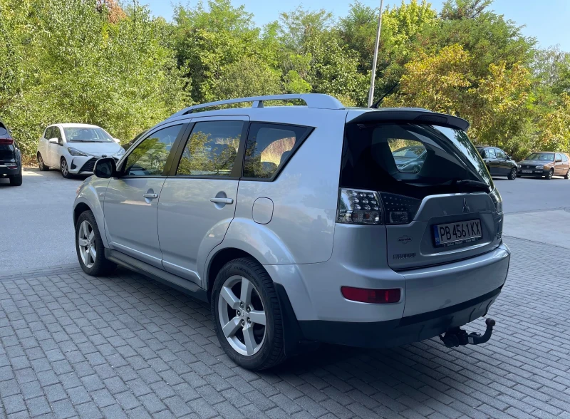 Mitsubishi Outlander 2.4I ГАЗ, снимка 4 - Автомобили и джипове - 47329308