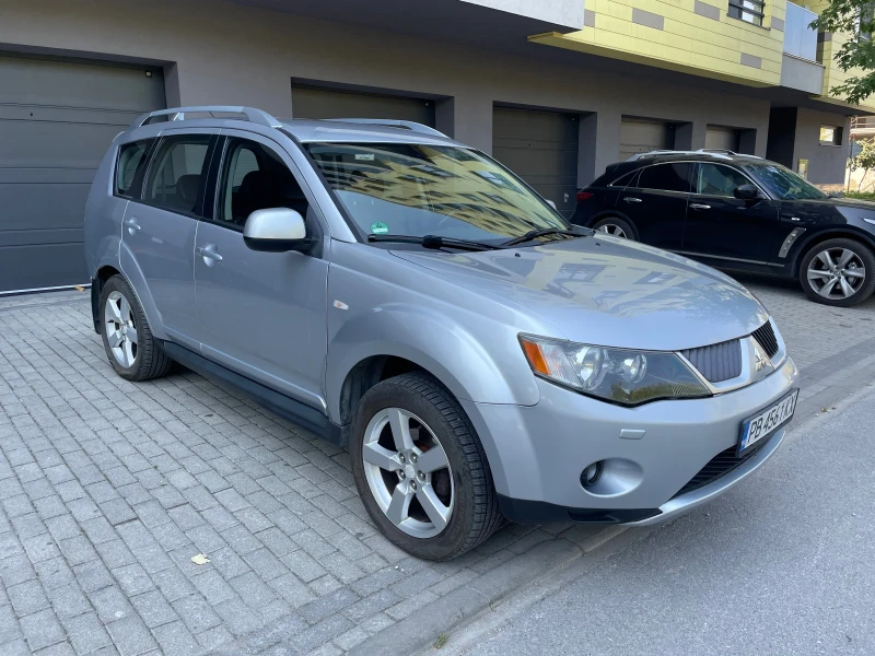 Mitsubishi Outlander 2.4I ГАЗ, снимка 8 - Автомобили и джипове - 47329308