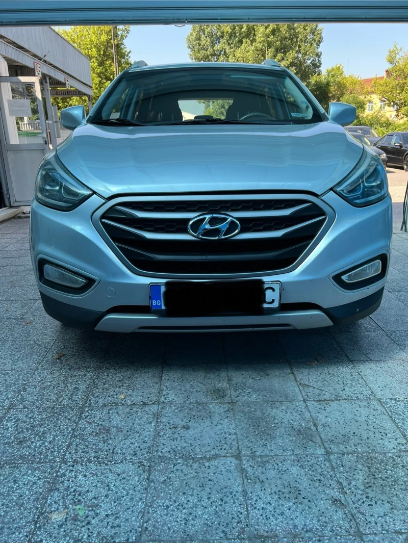 Hyundai Tucson 2.0, снимка 1 - Автомобили и джипове - 48665503