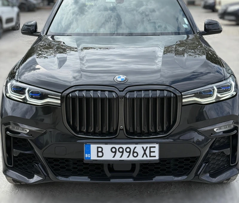 BMW X7 M50i* SKY LOUNGE* LASER LIGHT * МАСАЖ* 