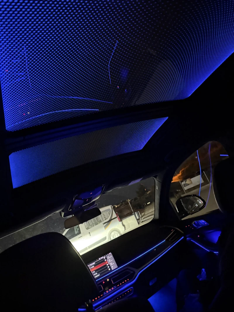 BMW X7 M50i* SKY LOUNGE* LASER LIGHT * МАСАЖ* , снимка 13 - Автомобили и джипове - 52448381