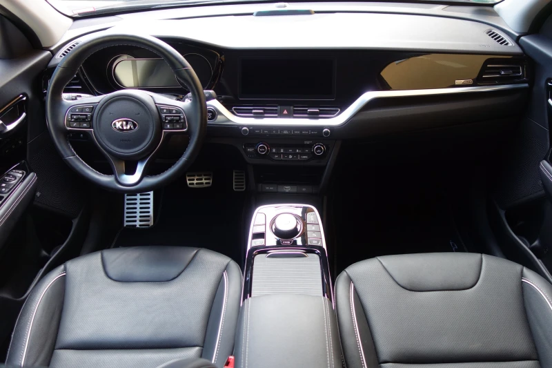 Kia Niro, снимка 14 - Автомобили и джипове - 53058357