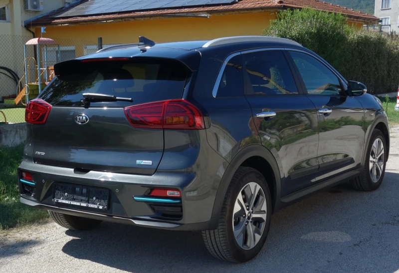 Kia Niro, снимка 16 - Автомобили и джипове - 53058357