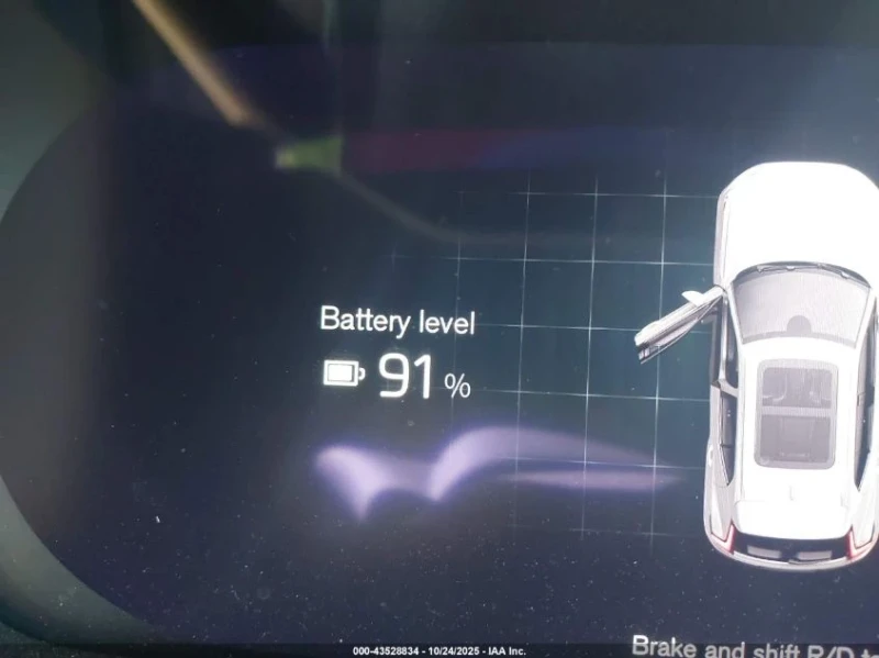 Volvo XC40 RECHARGE PURE ELECTRIC TWIN ULTIMATE, снимка 14 - Автомобили и джипове - 53421110