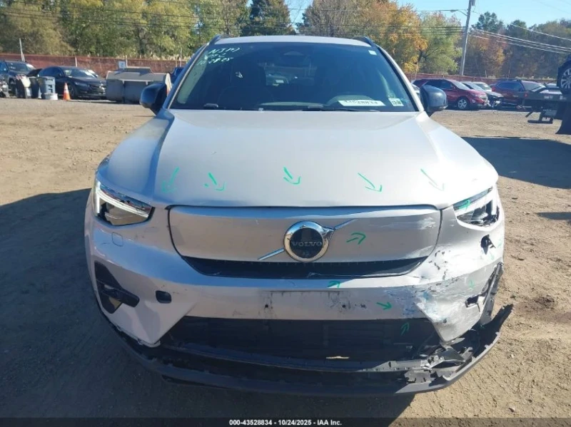 Volvo XC40 RECHARGE PURE ELECTRIC TWIN ULTIMATE, снимка 11 - Автомобили и джипове - 53421110