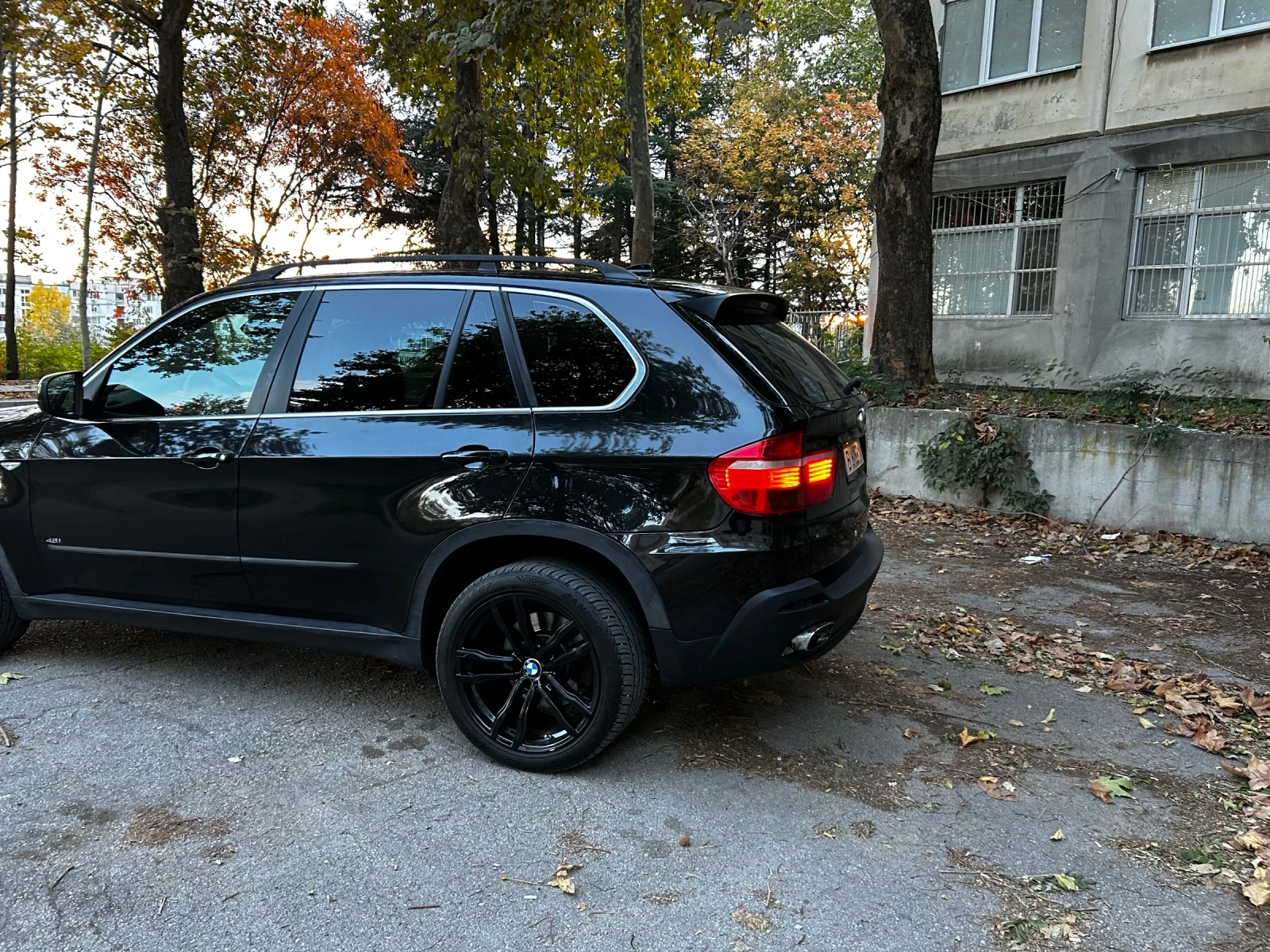 BMW X5 4.8i xDrive - изображение 5