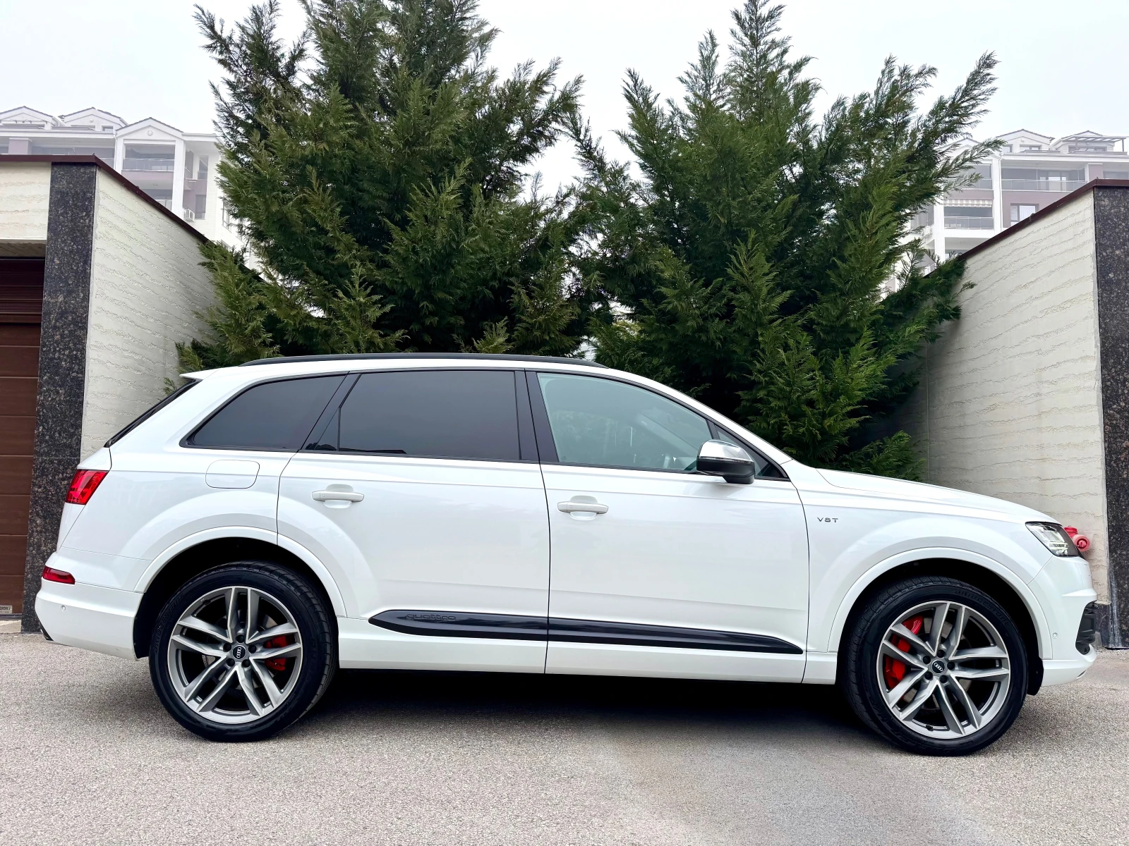 Audi SQ7 4.0 V8 TDI 3xS-LINE DISTRONIK PODGREV 7 MESTA  - изображение 4