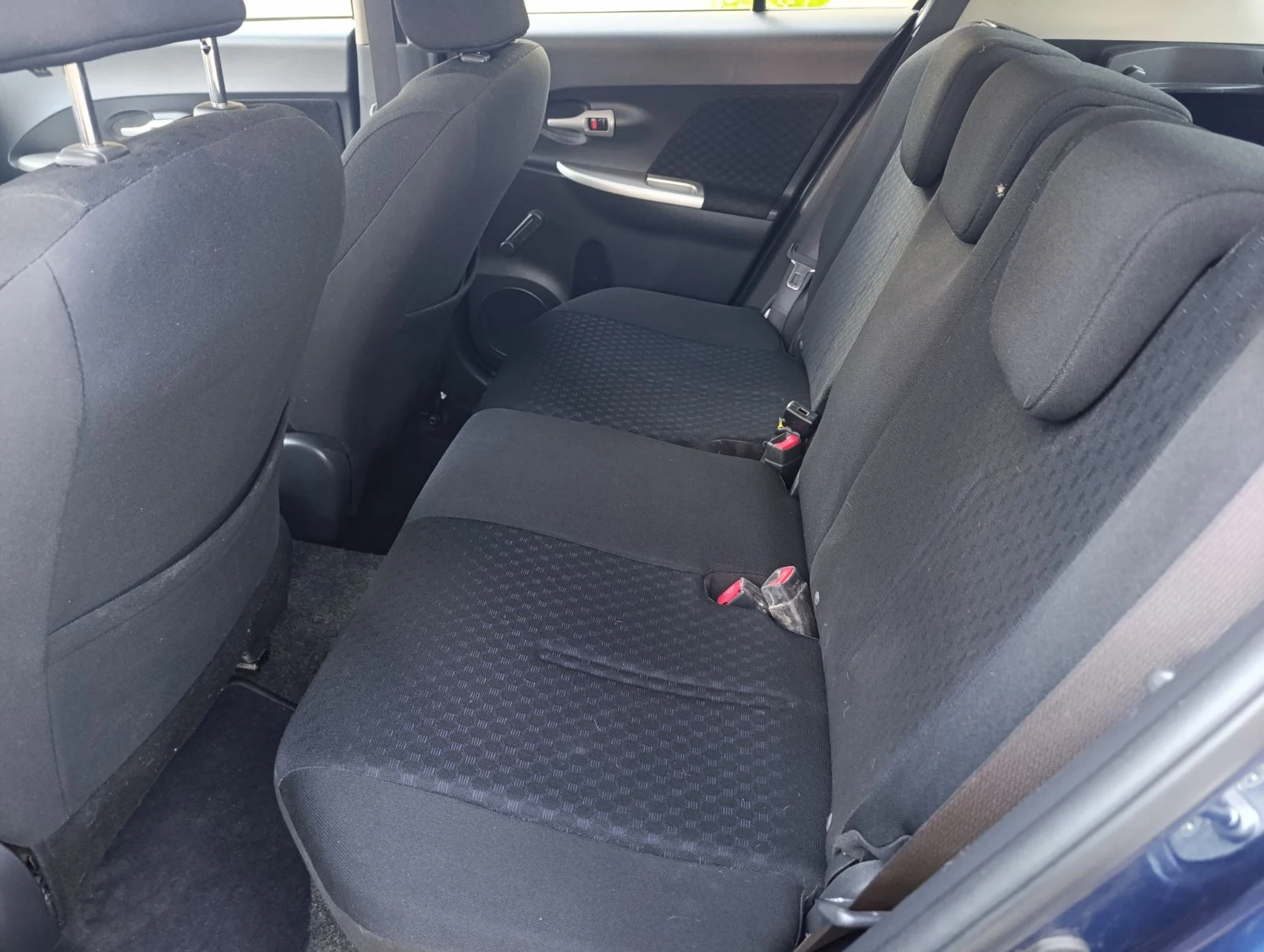 Toyota Urban Cruiser 1.4 D4D / 4x4 / 2009. / 6   | Mobile.bg   14