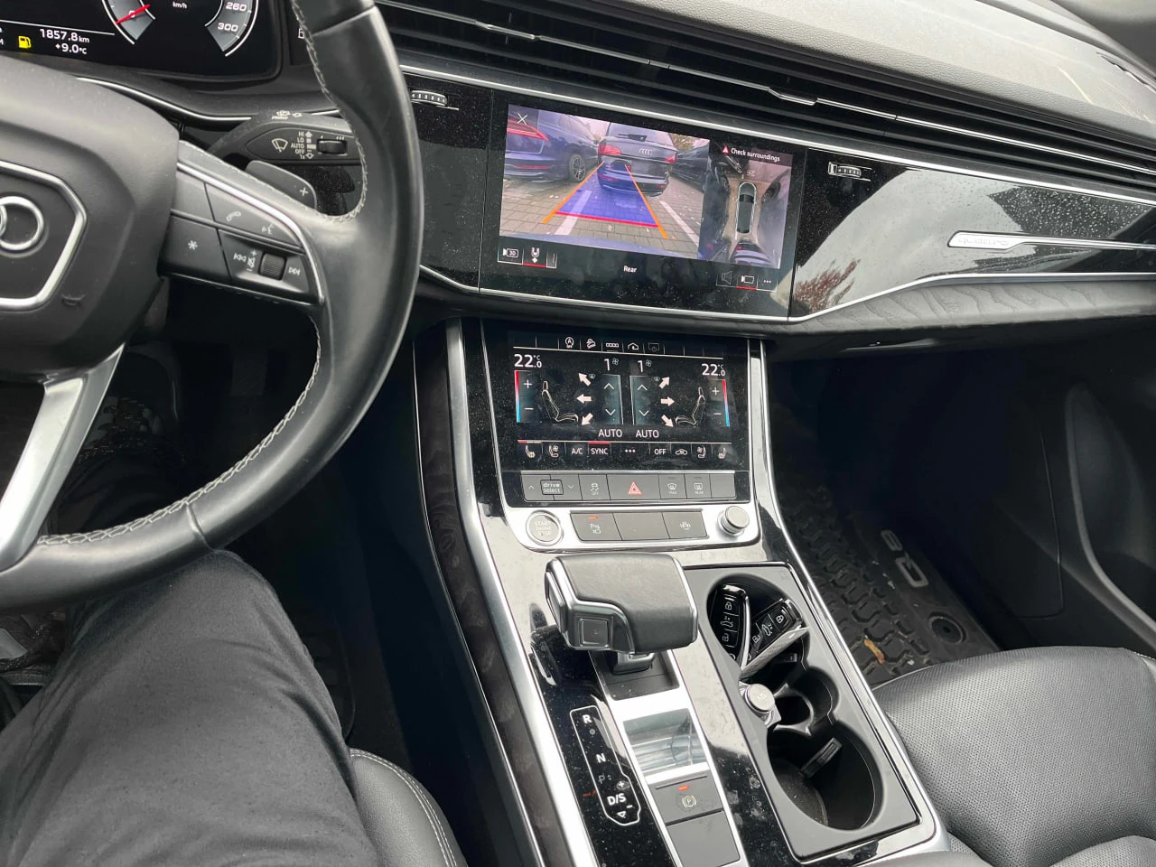 Audi Q8 CARFAX* *   *  | Mobile.bg   9