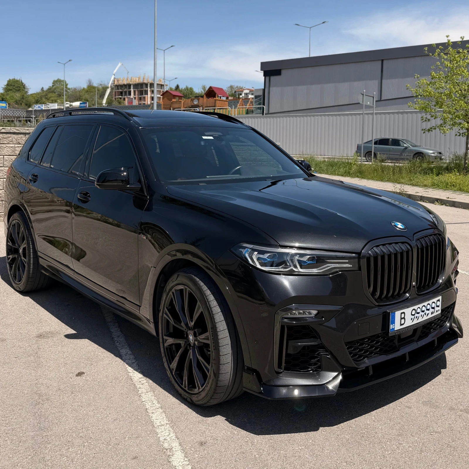 BMW X7 M50i* SKY LOUNGE* LASER LIGHT * МАСАЖ* 